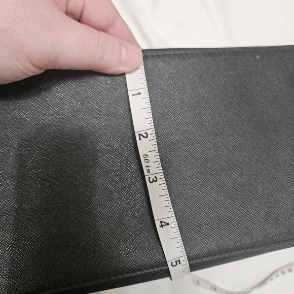 Kate Spade Black Glitter Striped Hand Bag! - Picture 7 of 9